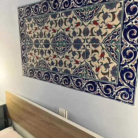 Almira And 아기아 마리나