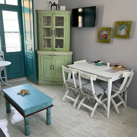 Almira And * 아기아 마리나