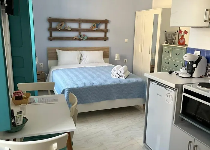 Almira And * 아기아 마리나